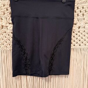 Victoria’s Secret Black Athletic Biker Shorts – VSX / Victoria Sport Corset‑Lace